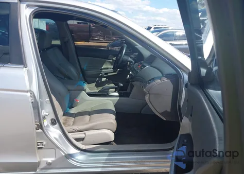 2009 Honda Accord 2.4 Ex-L z USA, uszkodzony, nr VIN 1HGCP26879A072646